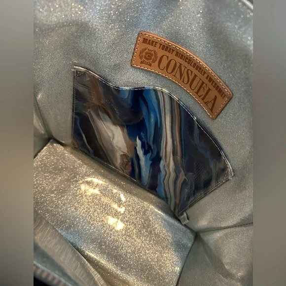 Authentic Consuela Classic Tote - Picture 10 of 16